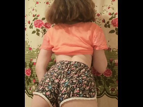 ❤️ Seksuali jauna mažylė nusimeta šortus prieš kamerą Seks video prie mūsų ❌️❤